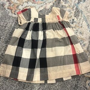 Baby’s Burberry dress